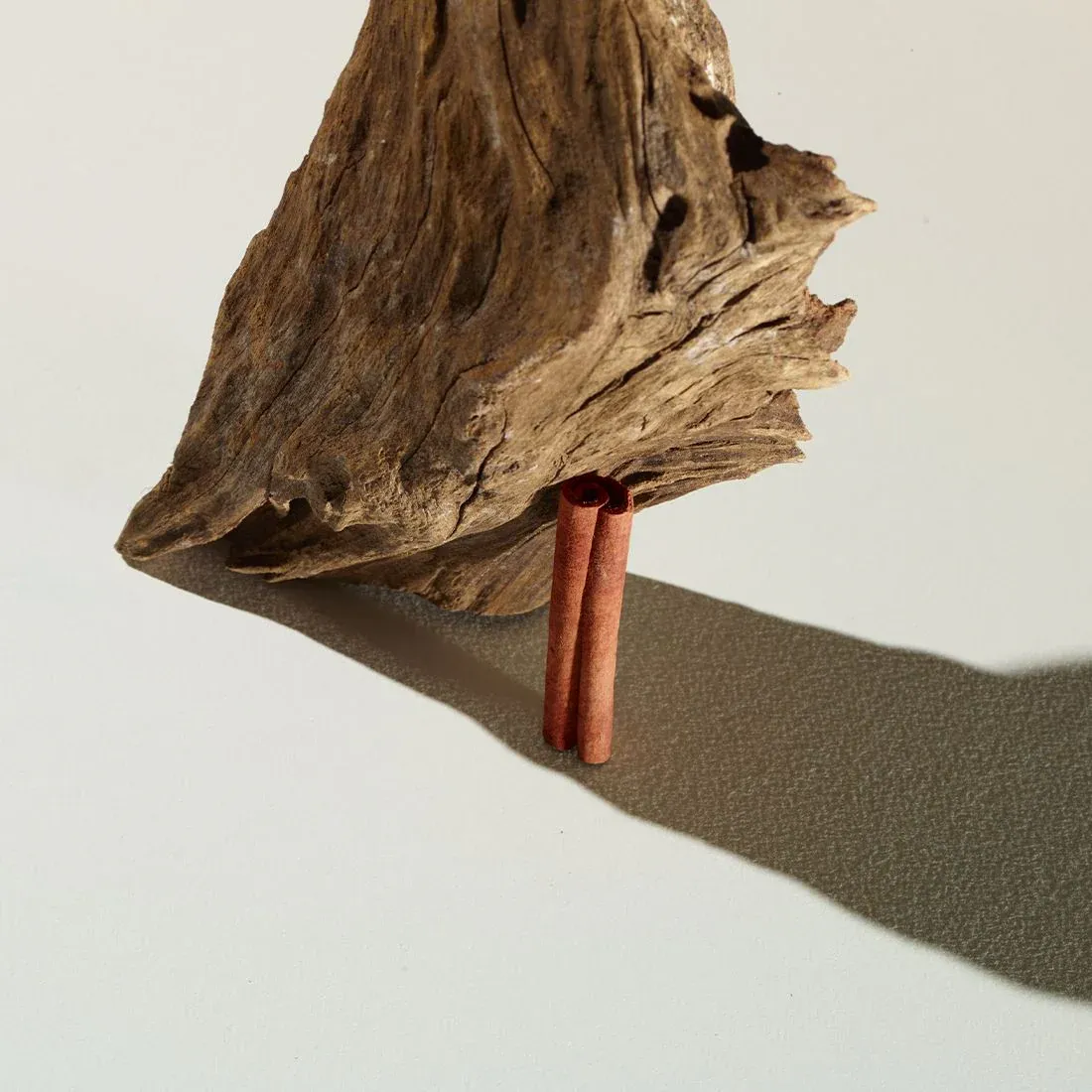 302: AMBER, IRIS & SANDALWOOD - imgi_10_4_611962d0-eb46-4201-9731-00ba08d07b73.webp