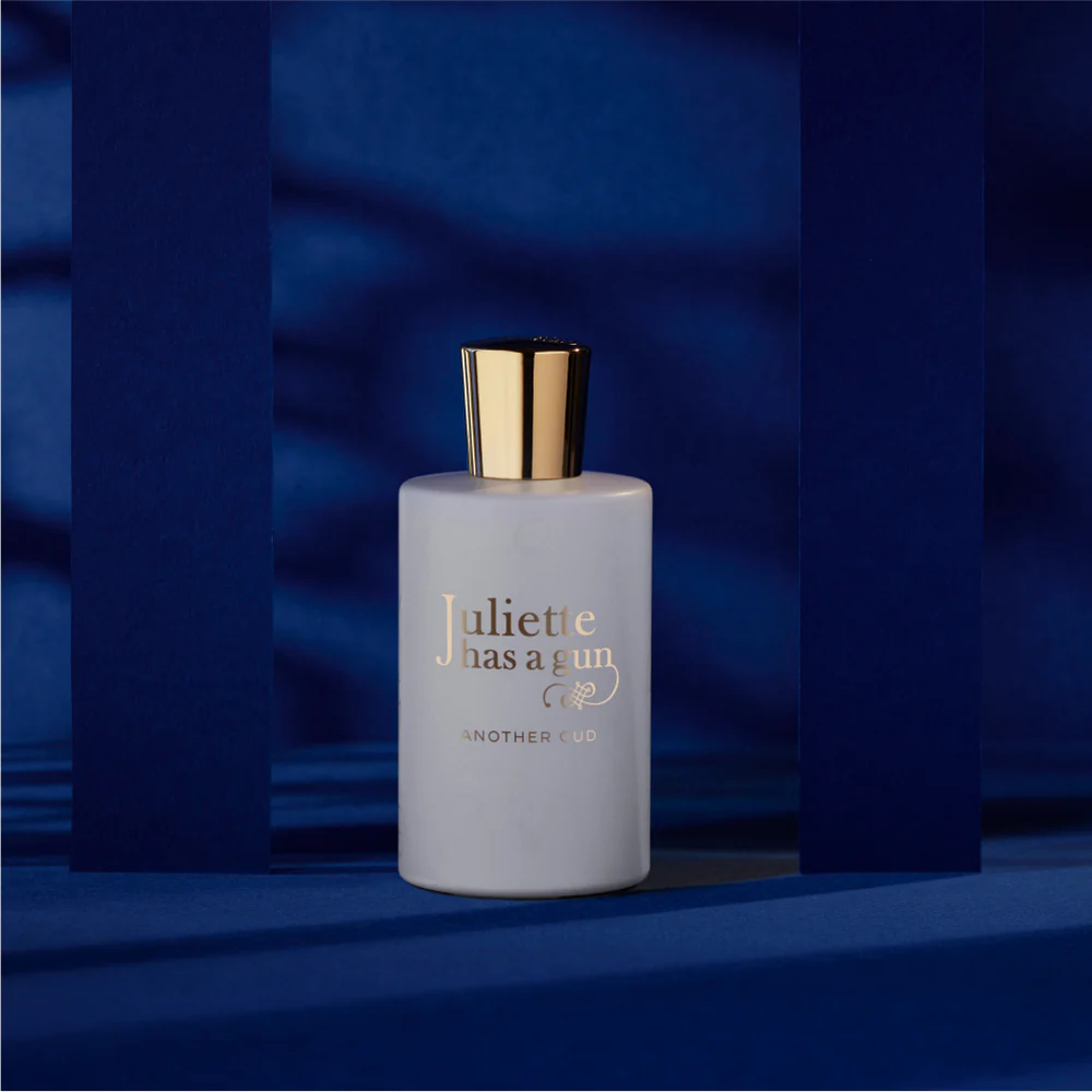 Another oud - 01.6_Another_Oud_lifestyle_1000x1000_crop_center.webp