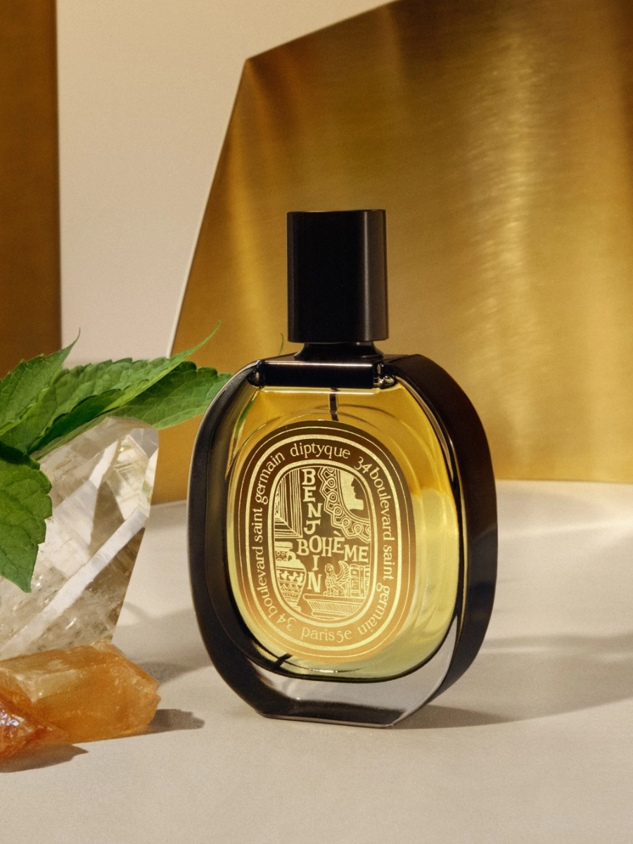 Benjoin Bohème - Eau de parfum - repush-eau-rihla_2024_visuel_prioritaire_edp-benjoin-boheme_3x4_2025_x_2700px_vue-alt-pdp_rvb_hd_diptyque.webp