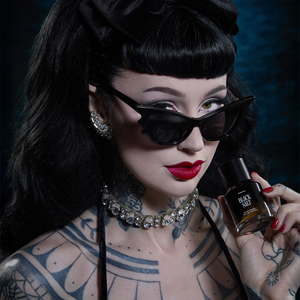 BLACK SALT - Black-Salt-Emma_2048x2048.webp