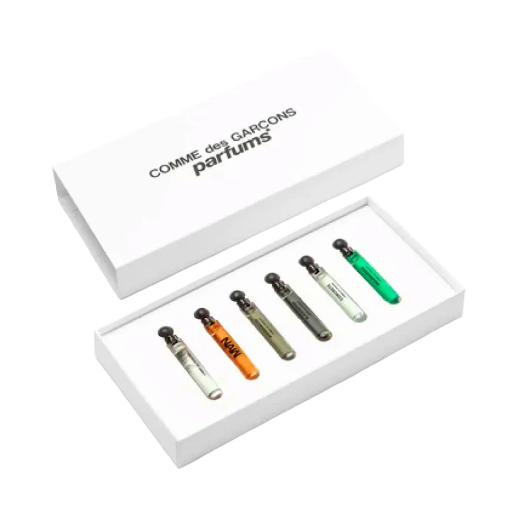 Comme des Garçons Discovery Set - Comme_des_Garcons_Discovery_Set_by_Comme_des_Garcons_open_box_diagonal_1080x.webp