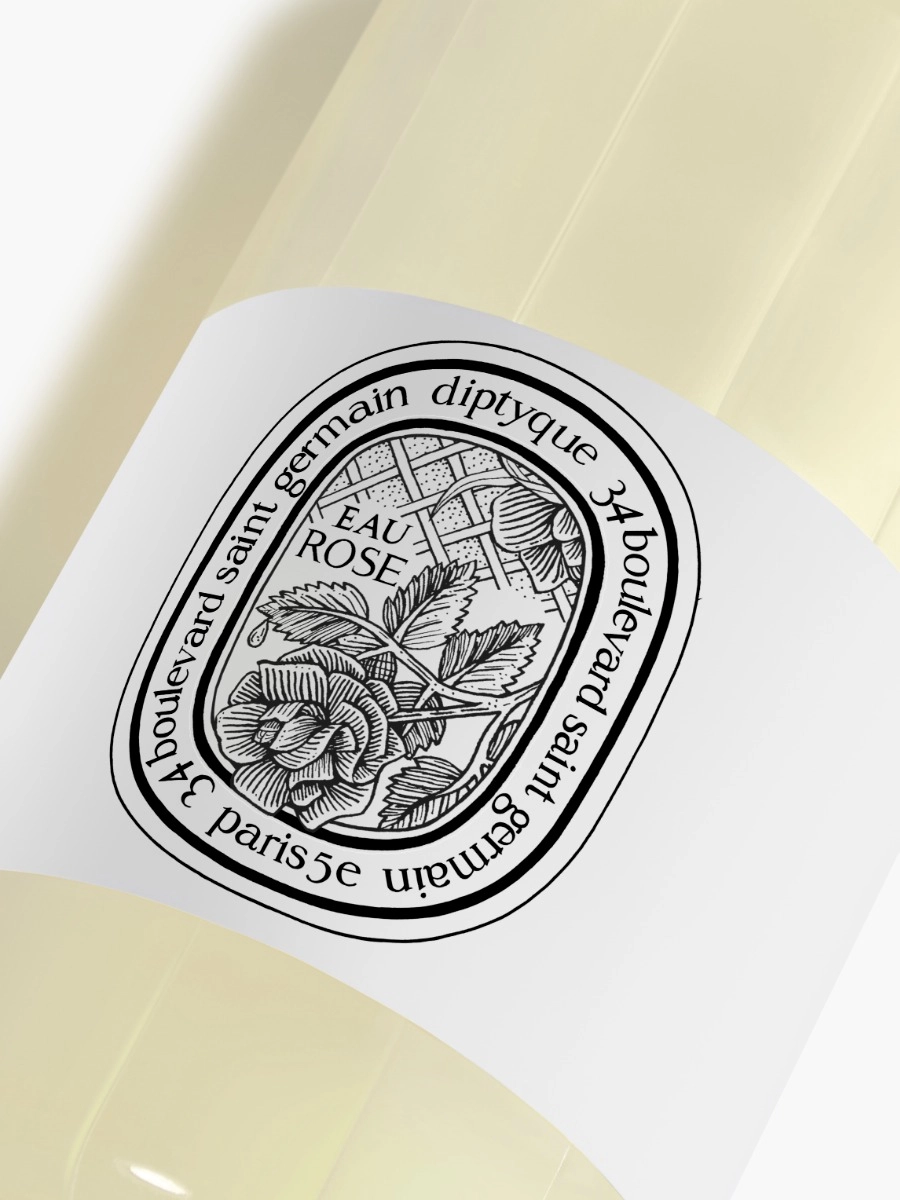 Eau Rose - Perfumed cleansing body gel - gel-parfum-lavant-mains-et-corps-eau-rose_revamp-gestes-parfum_rosbgel_rvb_bd_fond-gris_spec-ecom_2_diptyque.webp