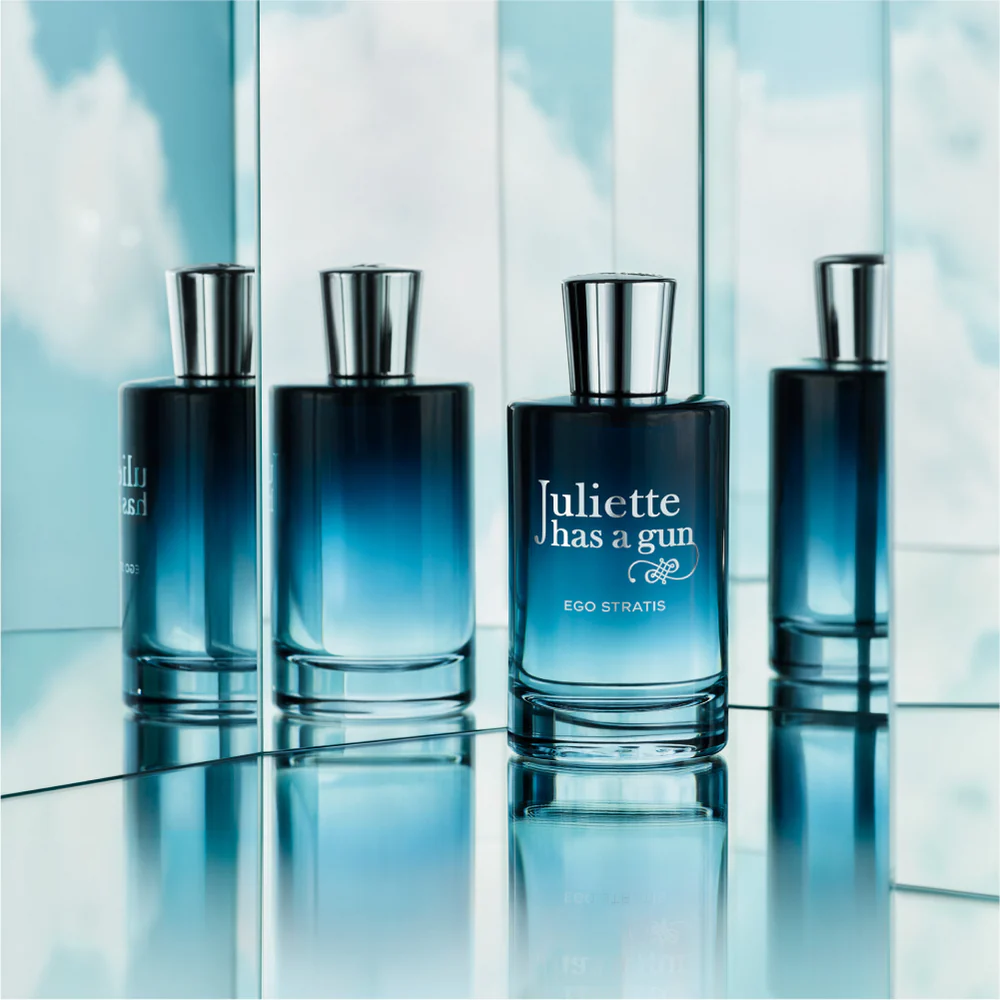 Ego Stratis - 01.6_Ego_Stratis_lifestyle_1000x1000_crop_center.webp