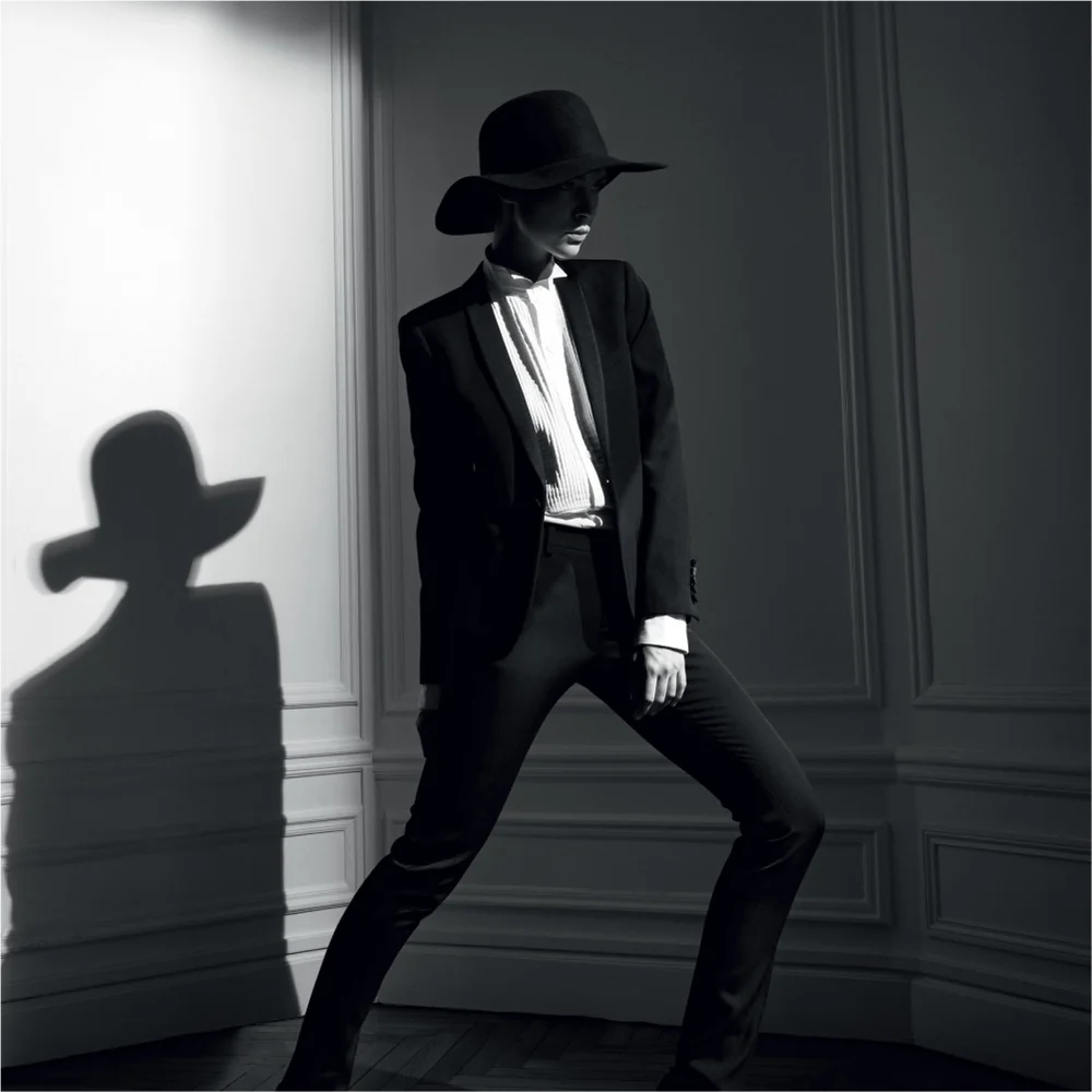 Gentlewoman - 01.6_Gentlewoman_lifestyle_1000x1000_crop_center.webp