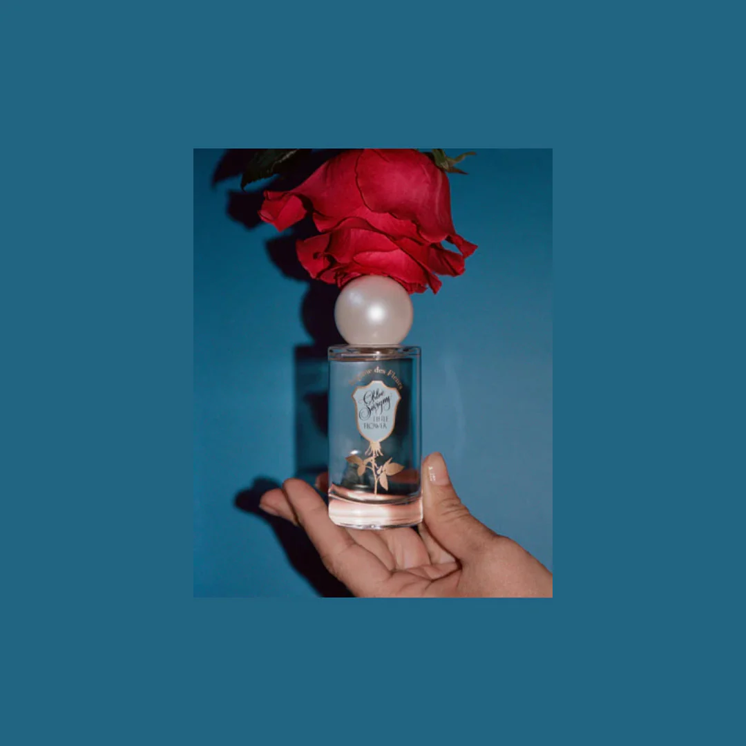 LITTLE FLOWER – CHLOË SEVIGNY - Little_Flower_Chloe_Sevigny_by_Regime_des_Fleurs_Ministry_of_Scent5_1080x.webp