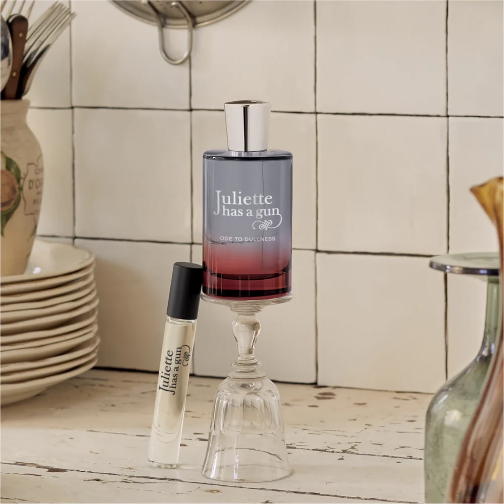 Ode to Dullness - 01.8_Ode_lifestyle_Duo_1000x1000_crop_center.webp