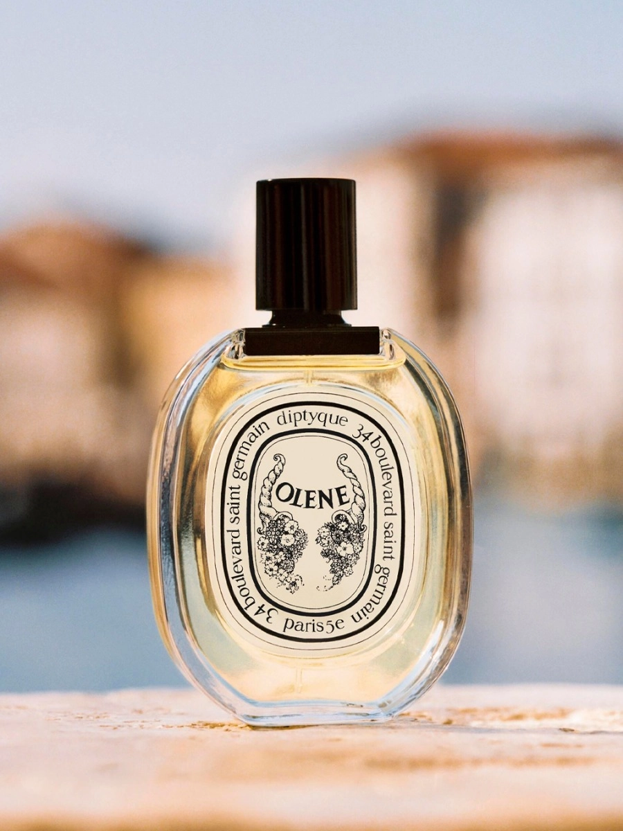 Olène - Eau de toilette - venise_visuel_parfum_eau-des-hesperides_2023_3x4_2025_x_2700px_vue-alt-pdp_diptyque.webp