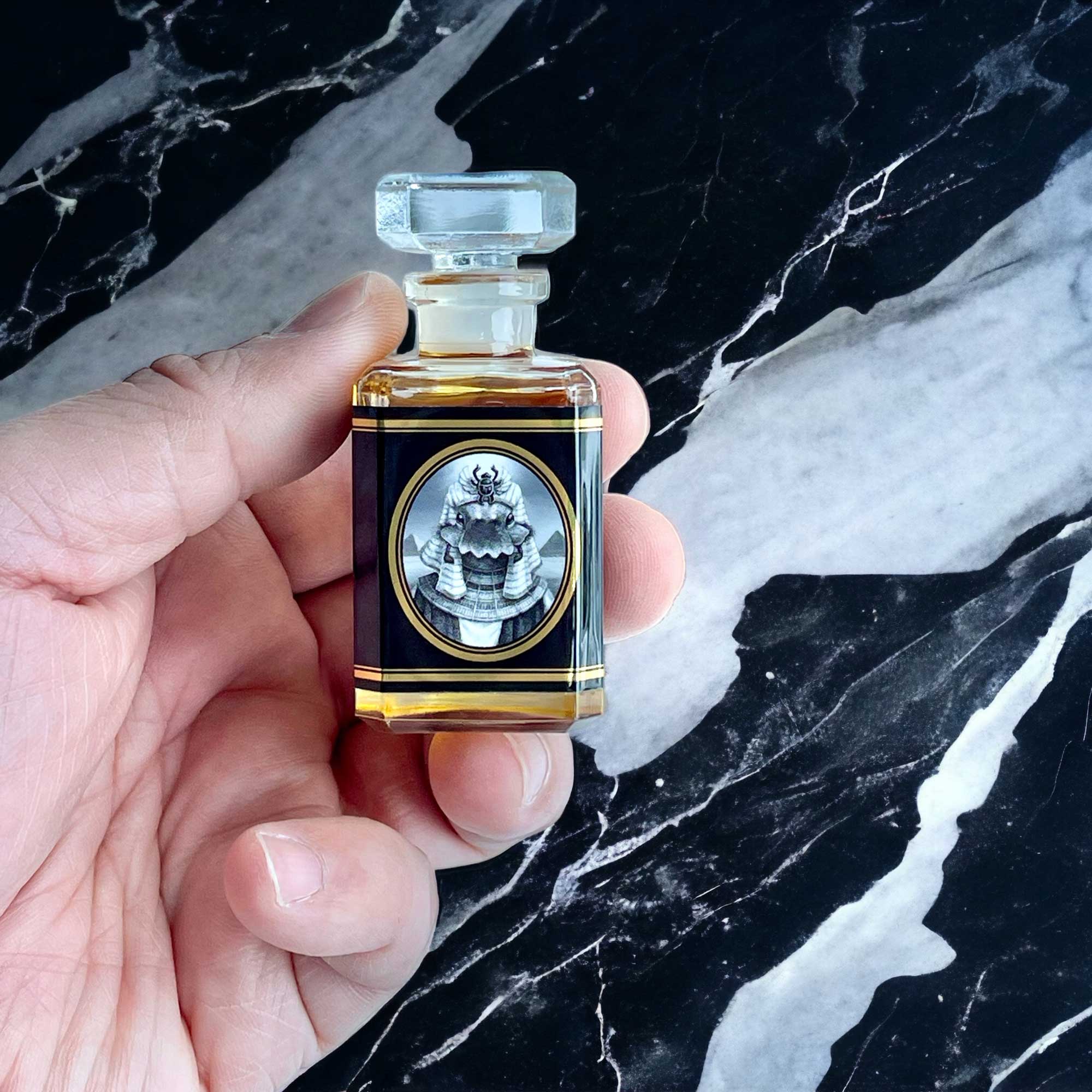 Zoologist Sacred Scarab Attar - Image