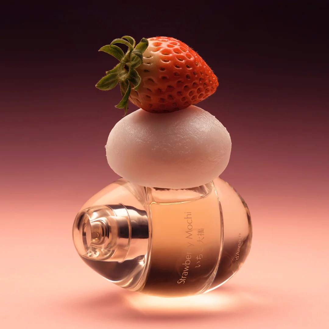 STRAWBERRY MOCHI - StrawberryMochilifestyle_1080x.webp