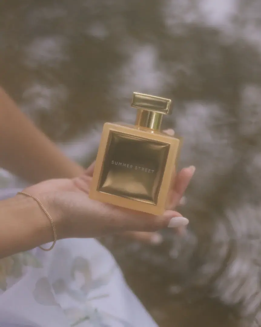 SUMMER STREET - BRANDT-SUMMER_STREET-LIFESTYLE_2_1080x.webp