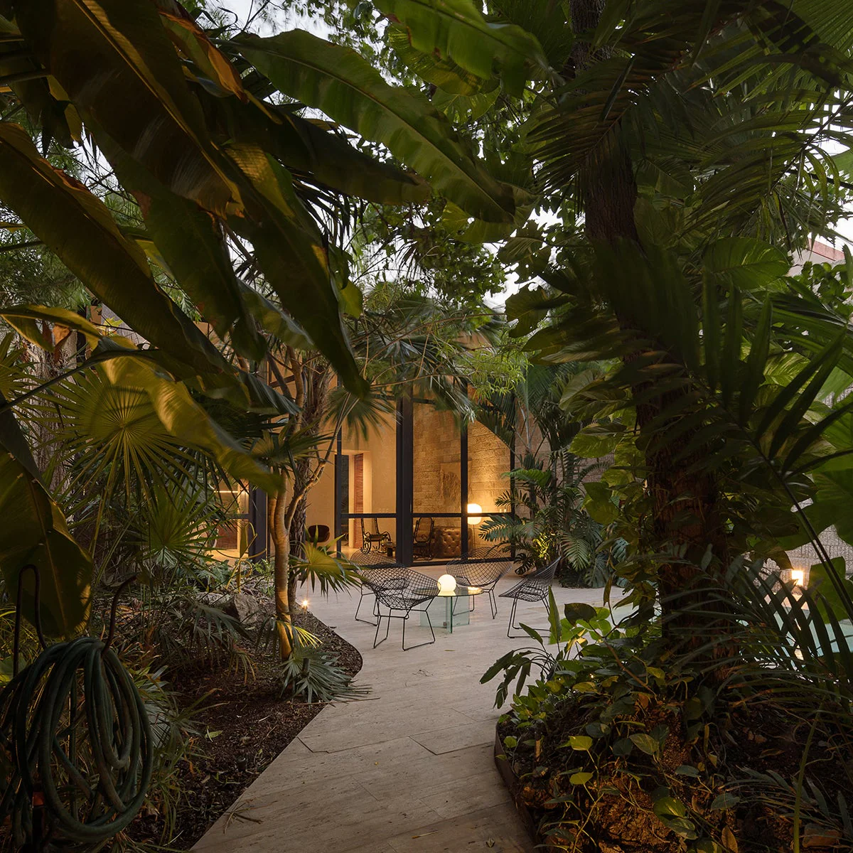 TROPICAL - Tamara_Uribe_La_Tropical_HD_68_low_1024x1024@2x.webp